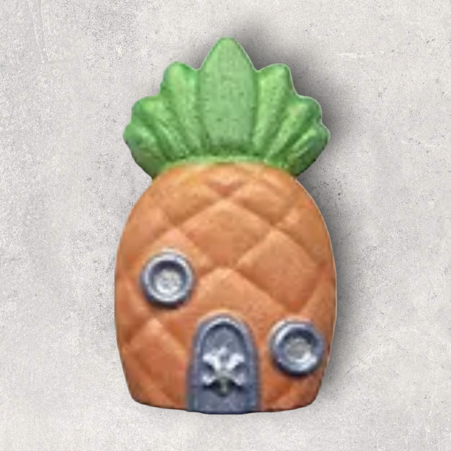 PINEAPPLE HOUSE